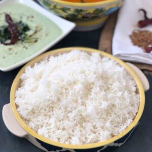 ঘরে রান্না করা সাদা ভাত